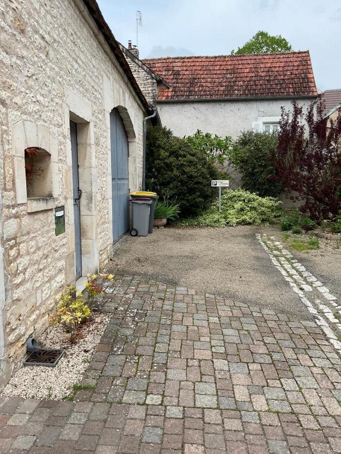 Val-de-Mercy Logis Du Faubourg Petite Maison De Charme, Tranquille, Calme Et Lumineuse מראה חיצוני תמונה