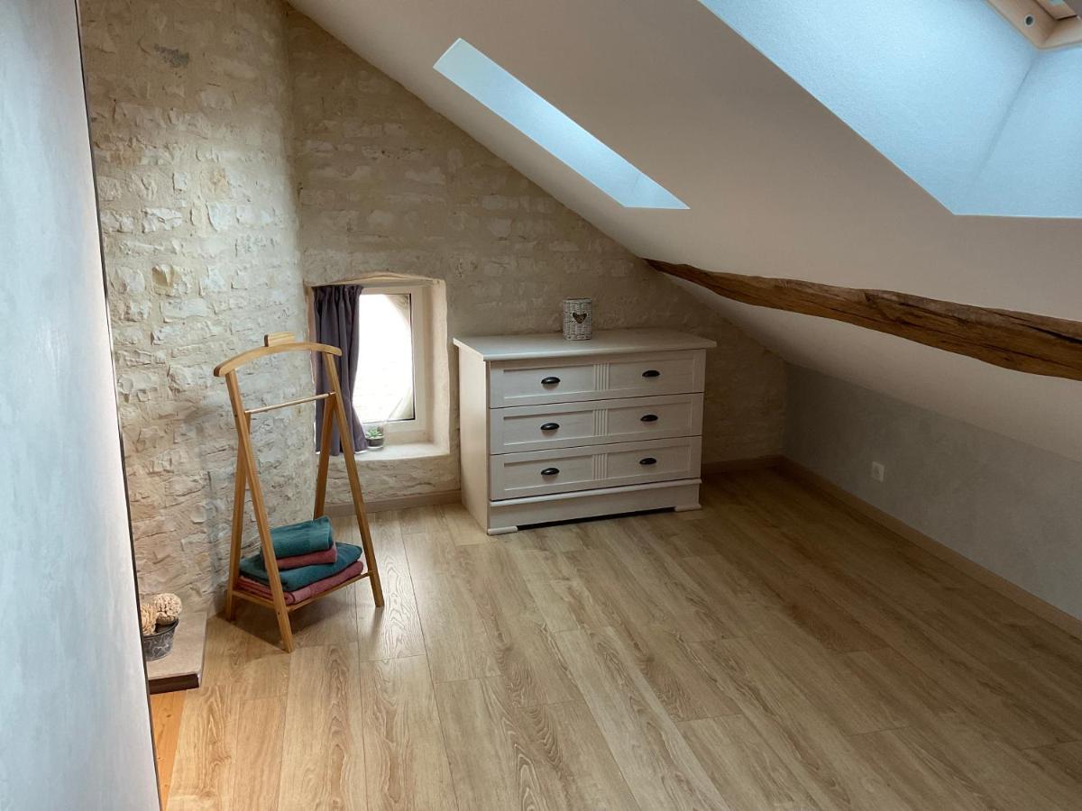 Val-de-Mercy Logis Du Faubourg Petite Maison De Charme, Tranquille, Calme Et Lumineuse מראה חיצוני תמונה